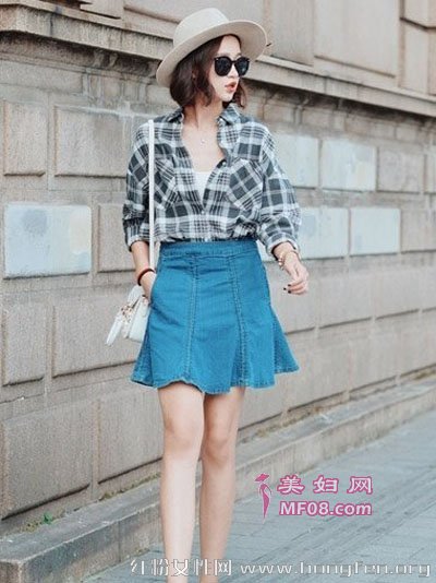 长袖上衣+半身裙 秋季显瘦穿法打造文艺女神风采