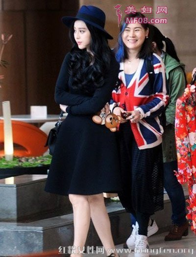 帽子+连衣裙 大牌气质混搭简约时尚又显瘦