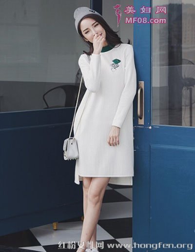 今年比较流行什么单品? 运动服连衣裙甜美又时髦