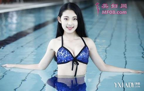 准空姐化身美人鱼