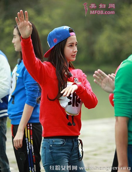ŮAngelababy˶װʾ ĽСMMĴµ䷶