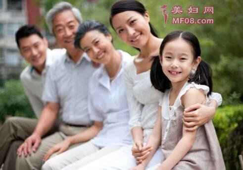 结婚后与父母同住的好处与弊端