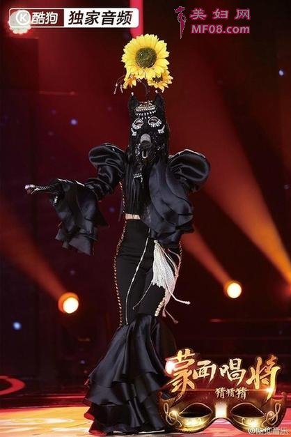 “女帝”身份被揭，网友才是《蒙面唱将》最强猜评团 