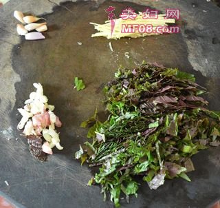 紫苏蒸猪手