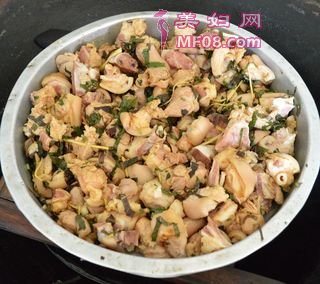 紫苏蒸猪手