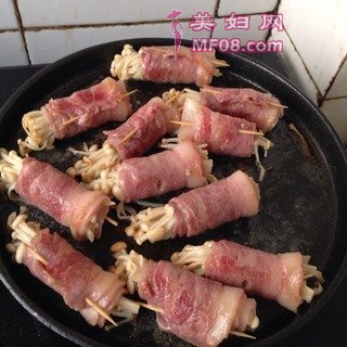 铁板培根金菇卷