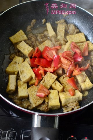 猪油渣烧豆腐