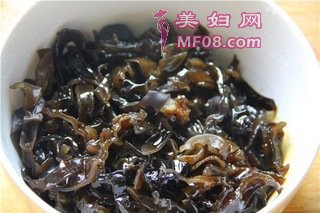 火麻油拌木耳