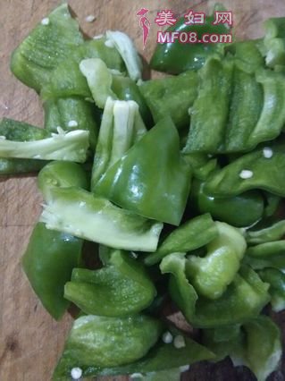 熏肠炒麻椒