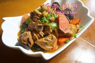 鸡与香菇的故事
