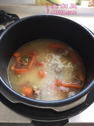 羊肉抓饭