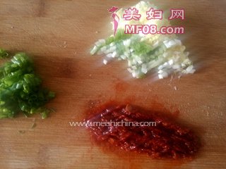 海鲜菇肉末豆腐