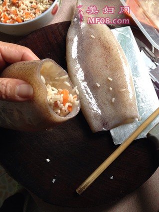 鱿鱼糯米肠