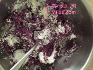 香甜紫薯饼的做法步骤：2