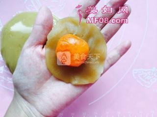 广式蛋黄月饼的做法步骤：5