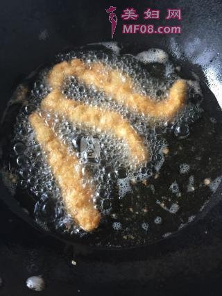 炸鸡柳，鸡条。的做法步骤：8