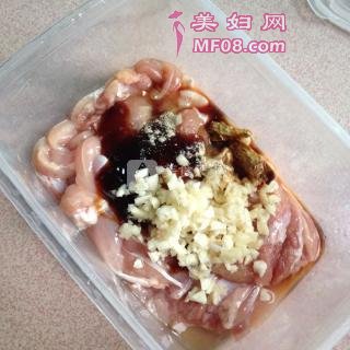 #ACA烘焙明星大赛#酥香鸡排的做法步骤：3