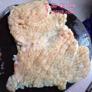 #ACA烘焙明星大赛#酥香鸡排的做法步骤：2