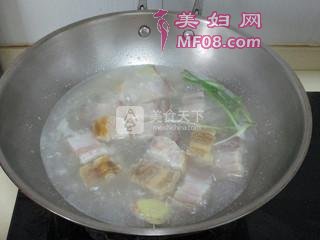 裺9