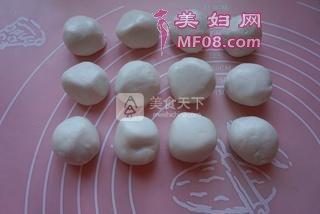 团团圆圆～五彩黑芝麻汤圆的做法步骤：12