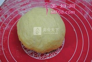 葡萄干萨琪玛的做法步骤：2