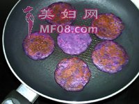 紫地瓜饼的做法步骤：13