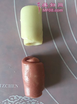 荷花酥的做法步骤：11