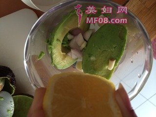 薯片鳄梨酱的做法步骤：7