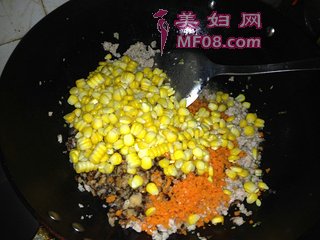 裺8