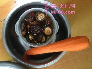 裺1