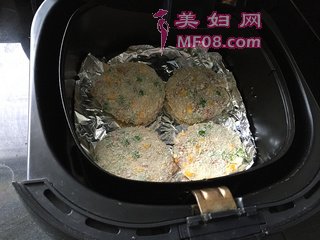 裺8