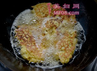 裺8