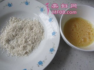 炸香蕉的做法步骤：3