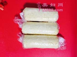 草莓蜡烛吐司的做法步骤：6