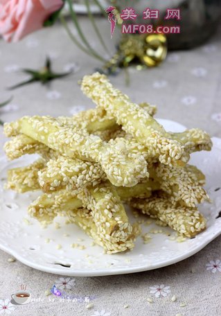 【幸福甜蜜好滋味】芝麻香芋条的做法步骤：11
