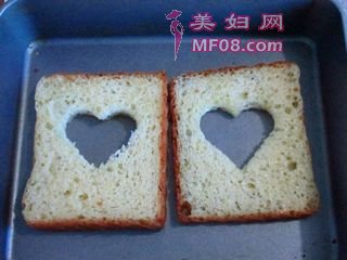 鹌鹑蛋土司的做法步骤：4