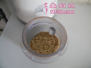爽口牛板筋的做法步骤：3
