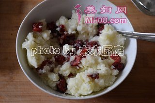 蔓越莓干土豆泥的做法步骤：3