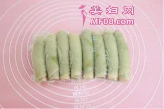【番茄配方】抹茶红豆酥—— 抹茶味伴随左右萦绕心头的做法步骤：15