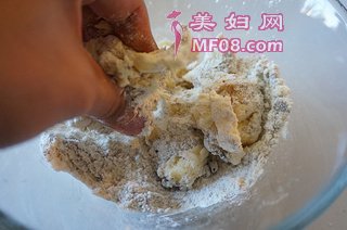 柠檬凝乳烤面碎的做法步骤：10