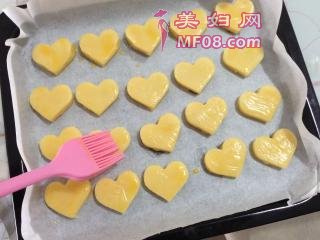 【爱心杏仁饼】----想念的心的做法步骤：11