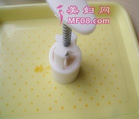 夏日传统点心~绿豆糕的做法步骤：14