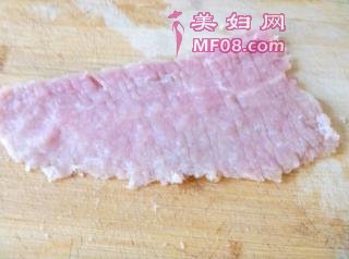 夹心大排卷的做法步骤：4