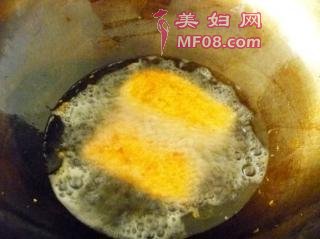 夹心大排卷的做法步骤：17