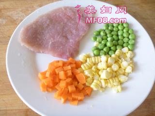 夹心大排卷的做法步骤：2