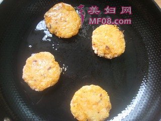 香煎藕饼的做法步骤：6