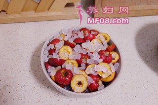 Home-made小零食，酸酸甜甜果丹皮的做法步骤：4