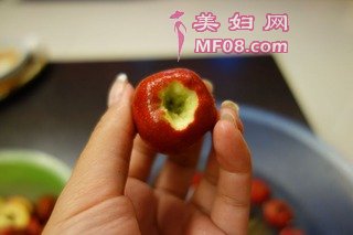 Home-made小零食，酸酸甜甜果丹皮的做法步骤：1