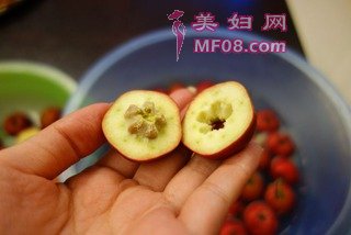 Home-made小零食，酸酸甜甜果丹皮的做法步骤：2