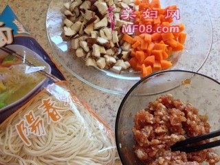 葱油拌面的做法步骤：3